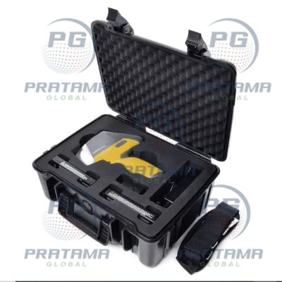 ElvaX ProSpector 3 Advanced portable XRF analyzer in field use