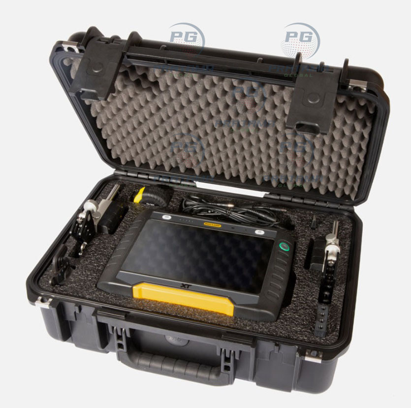 Easy-Laser XT440 compact laser shaft alignment system for industrial machinery alignment